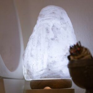 salt lamp- white